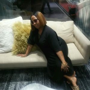 Meet your Posher, Elise