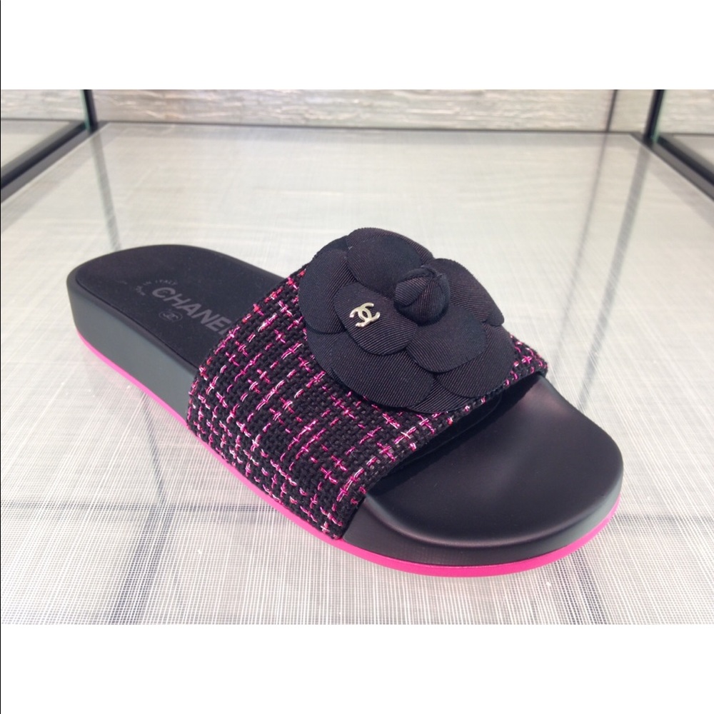 Meet your Posher, Sienae