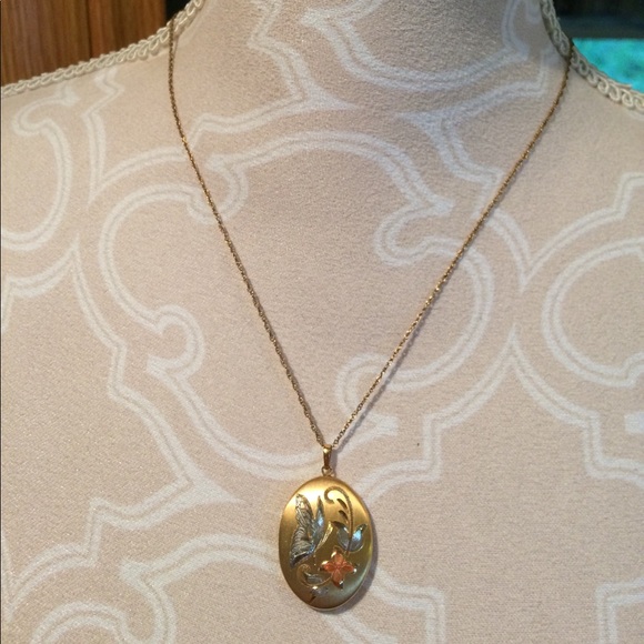 Jewelry - Gold Locket Etched Butterfly NIB