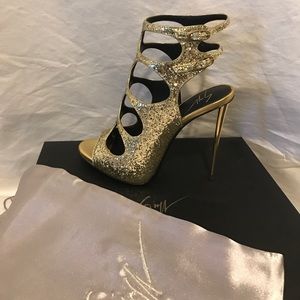 GIUSEPPE ZANOTTI STUNNING GOLD GLITTER HEELS 5