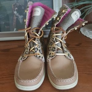 💥MUST GO SPERRY  BOOTS💥