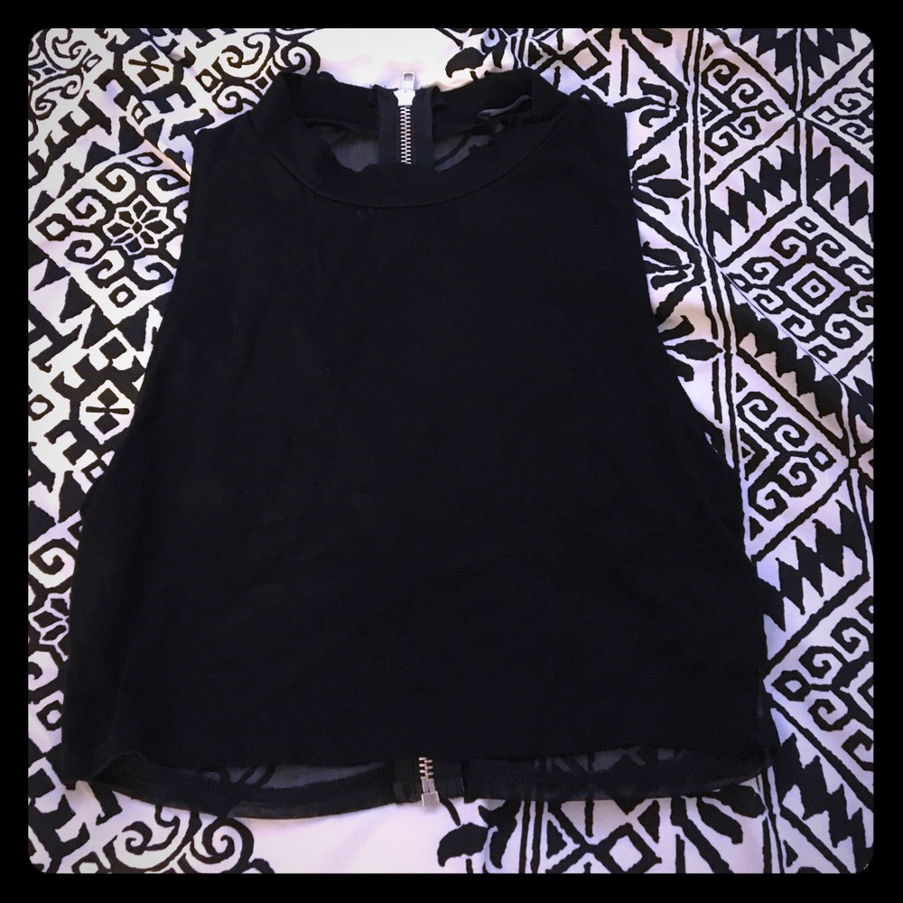 Sleeveless Crop Top