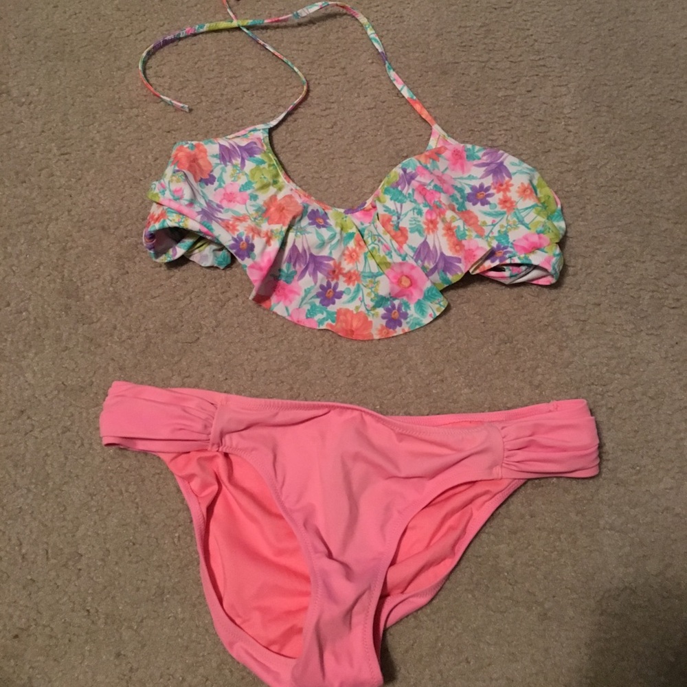 Floral swimsuit!