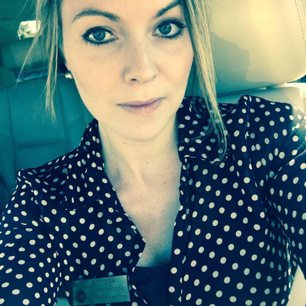 Meet your Posher, Julie