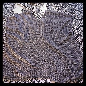 Black and white short sleeve kimono