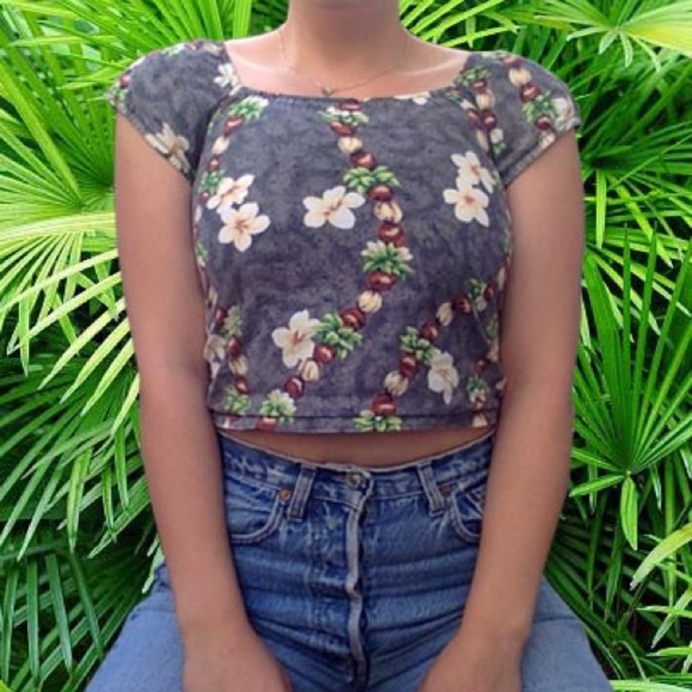 ~VINTAGE ISLAND WEAR CROP~