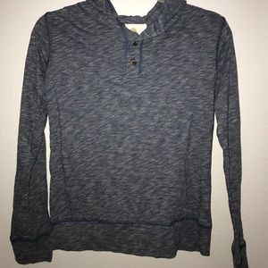 TUCKER & TATE blue sweater
