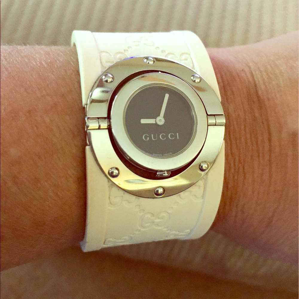 Gucci Twirl Watch