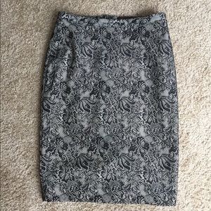 Like New: Beautiful Lace Pencil Skirt! ✨✨