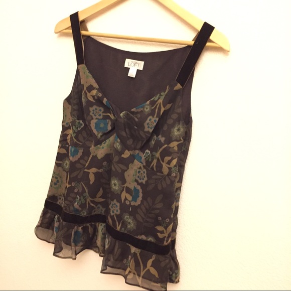 Ann Taylor Loft Top - Picture 7 of 8