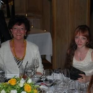 Meet your Posher, Elizabeth