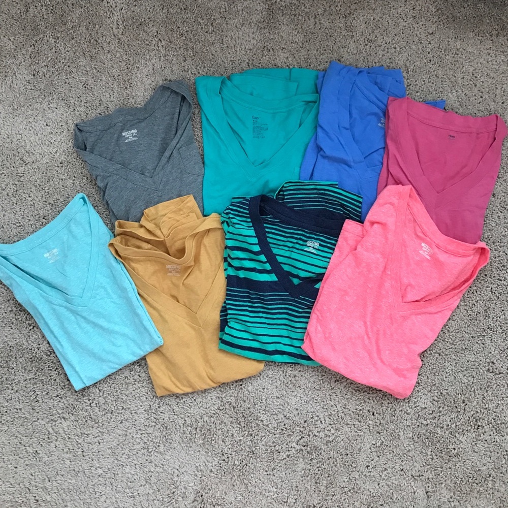 LAST CHANCE!! V- Neck Bundle!