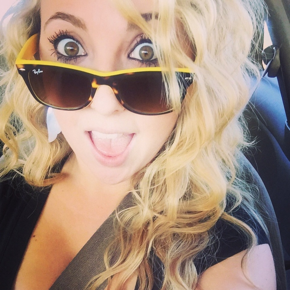 Meet your Posher, Brittney