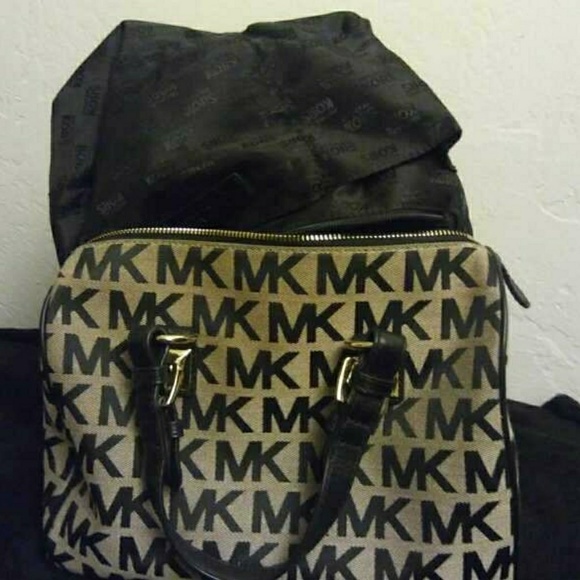 MICHAEL KORS - Picture 3 of 4