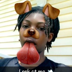 Meet your Posher, Dee