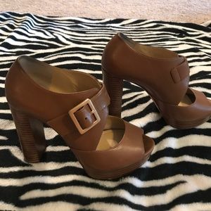 Michael Kors Eleni Platforms in Luggage