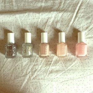 Set of 5 Essie Nail Polishes! ✨✨