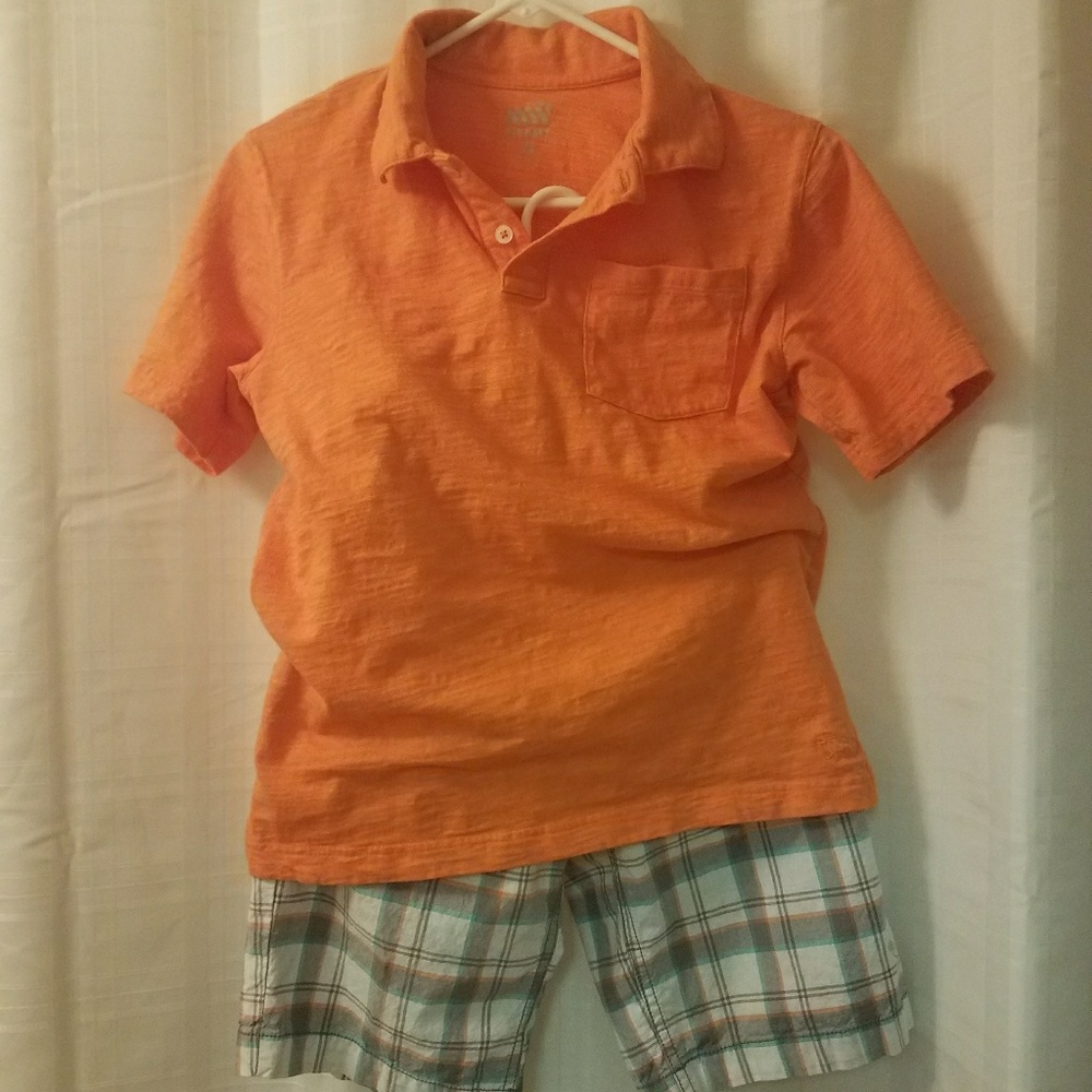 Old Navy outfit (boys)
