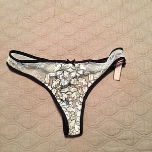 Victoria's Secret White and Black Lace Thong NWT M