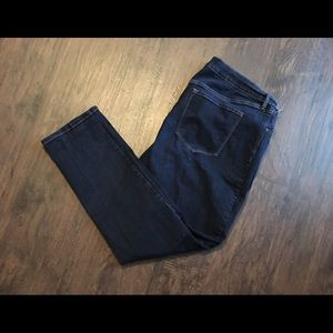 Old Navy curvy profile jeans