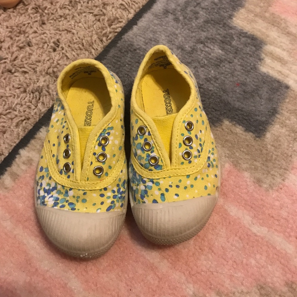 Tucker and Tate yellow toddler shoes