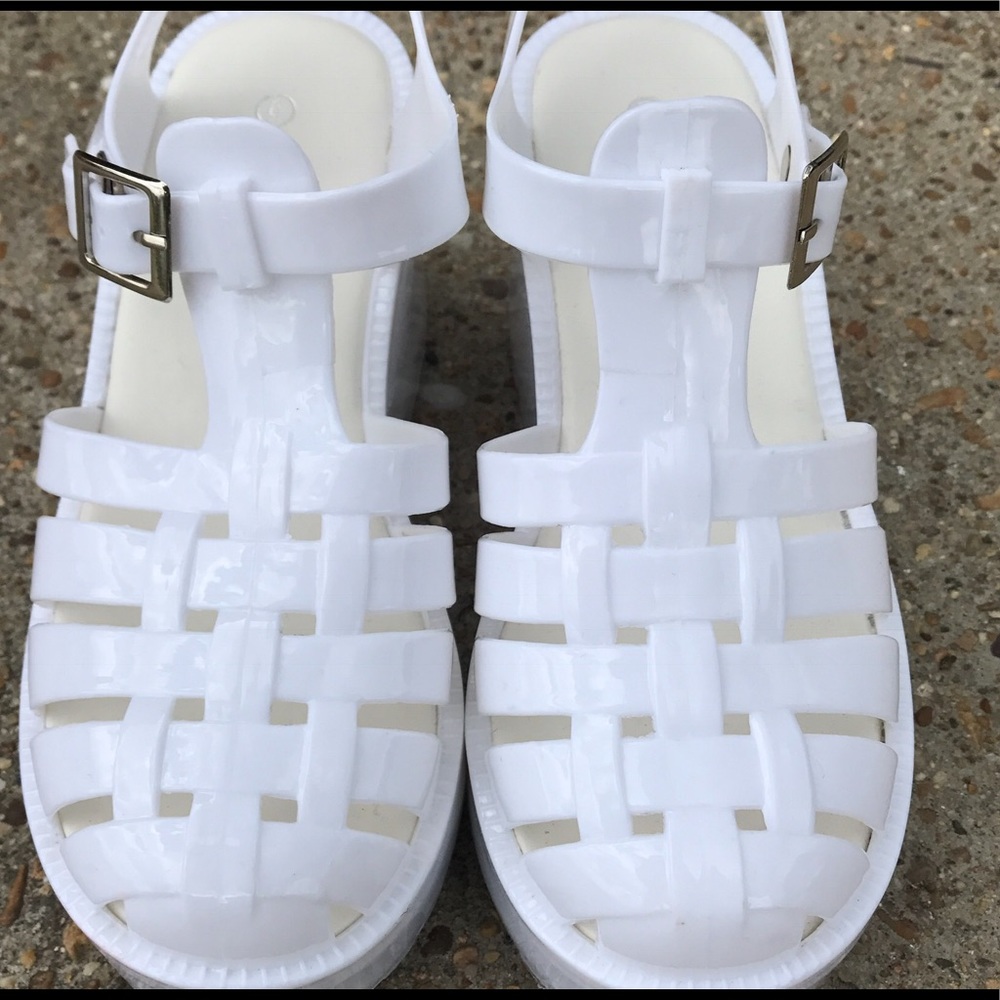 SOLD✌🏽White Jelly Platform Sandals