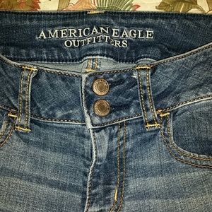 AMERICAN EAGLE OUTFITTERS JEANS Super Stretch Sz 4