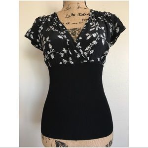 Black house white market floral blouse