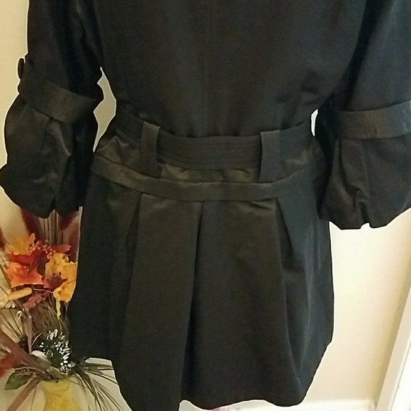 Elegant black satin trench coat - Picture 5 of 6
