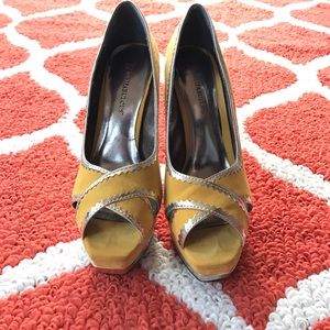 JustFab Women's heels size 6.5