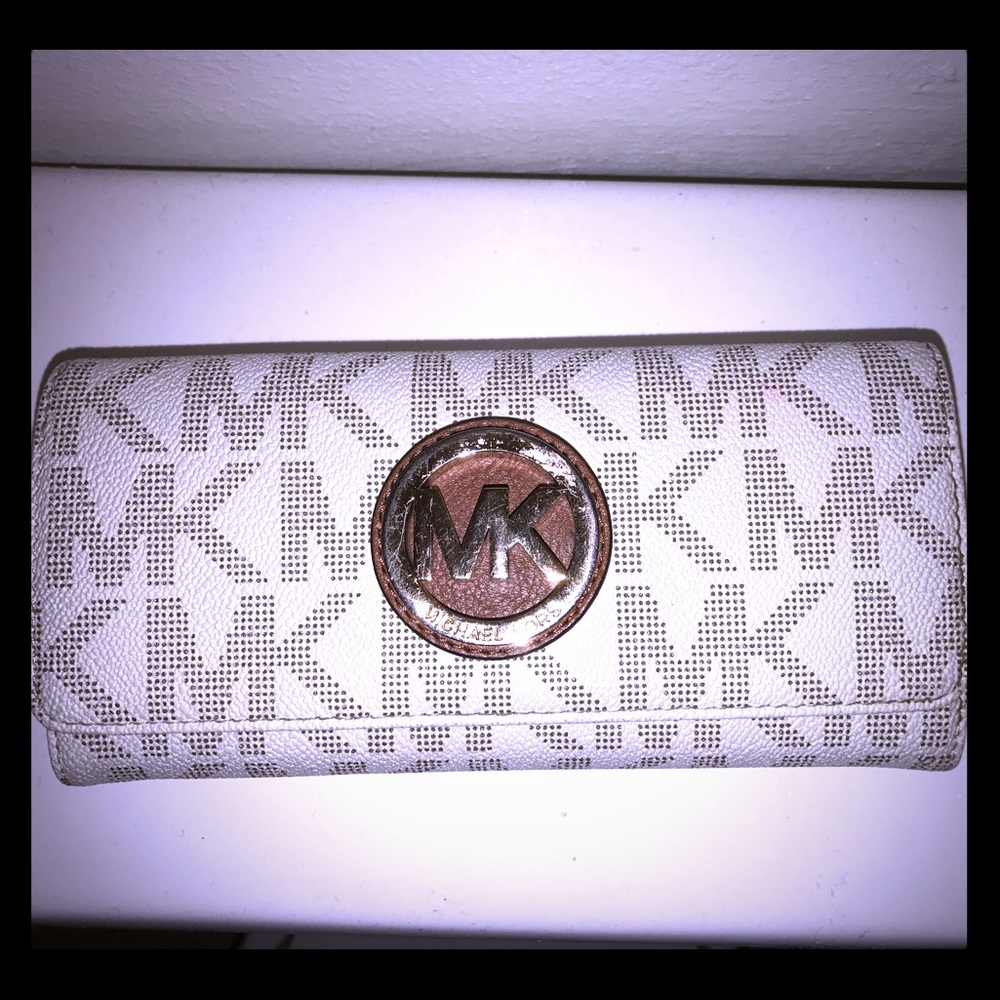 White Cream Colored Michael Kors Wallet.