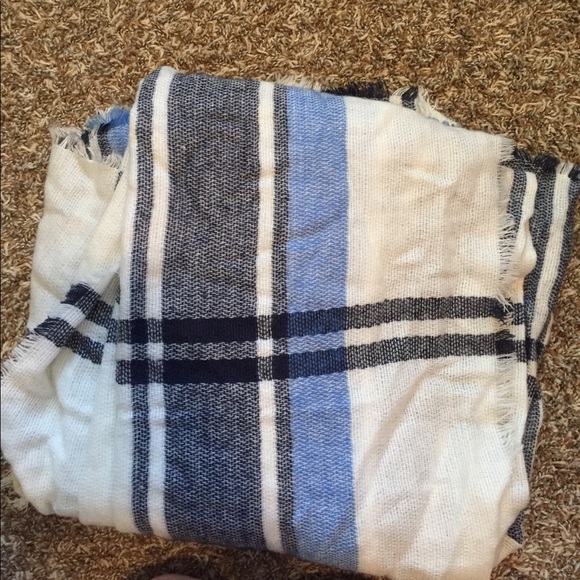 Scarf - Picture 2 of 2