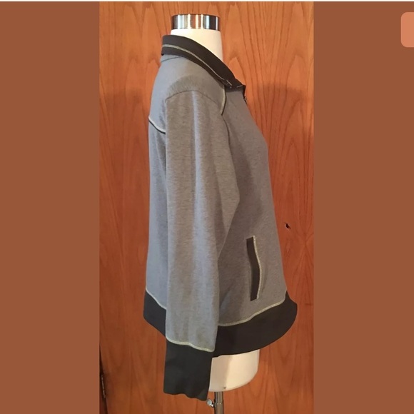 Sold - Picture 2 of 7