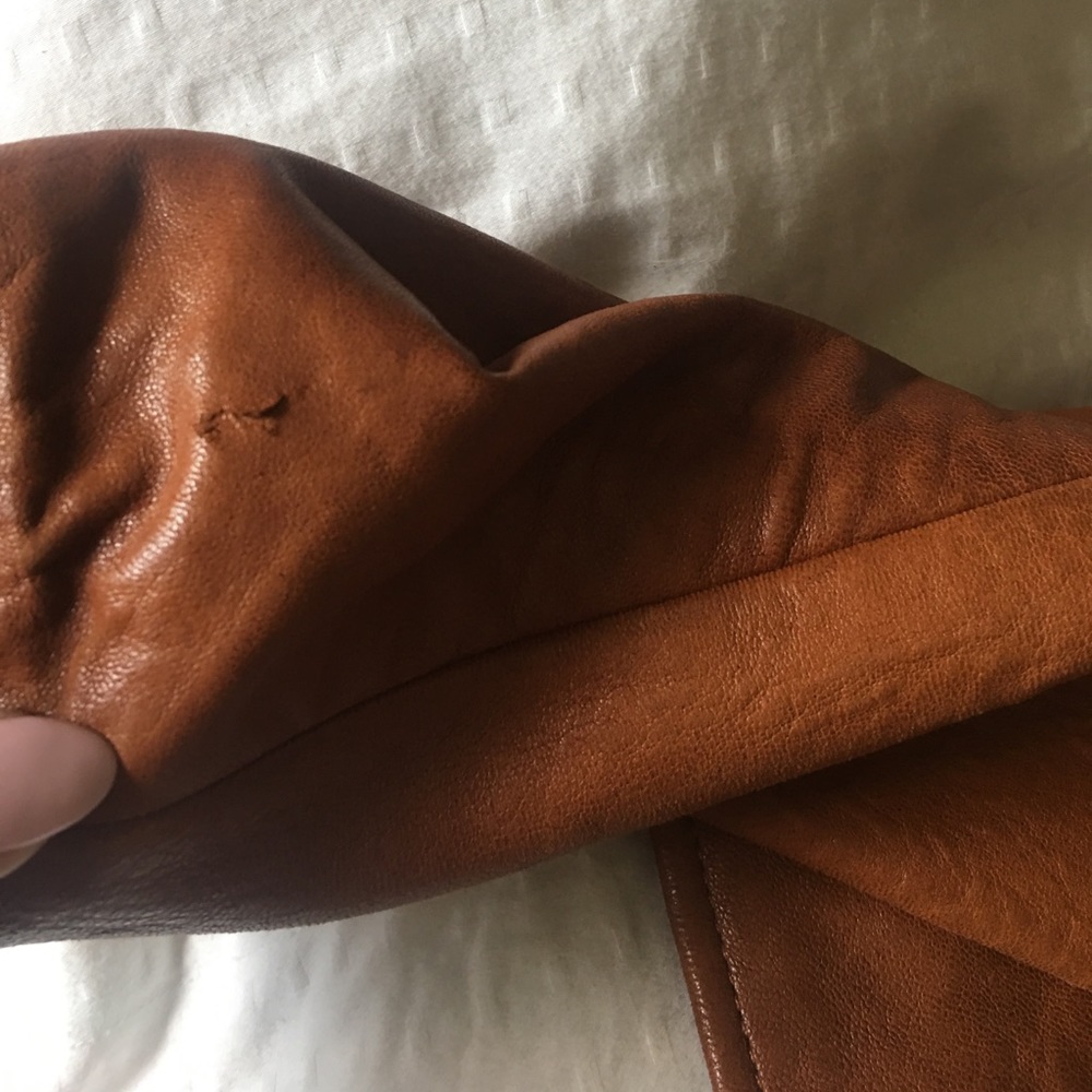 Leather jacket! - Picture 3 of 7