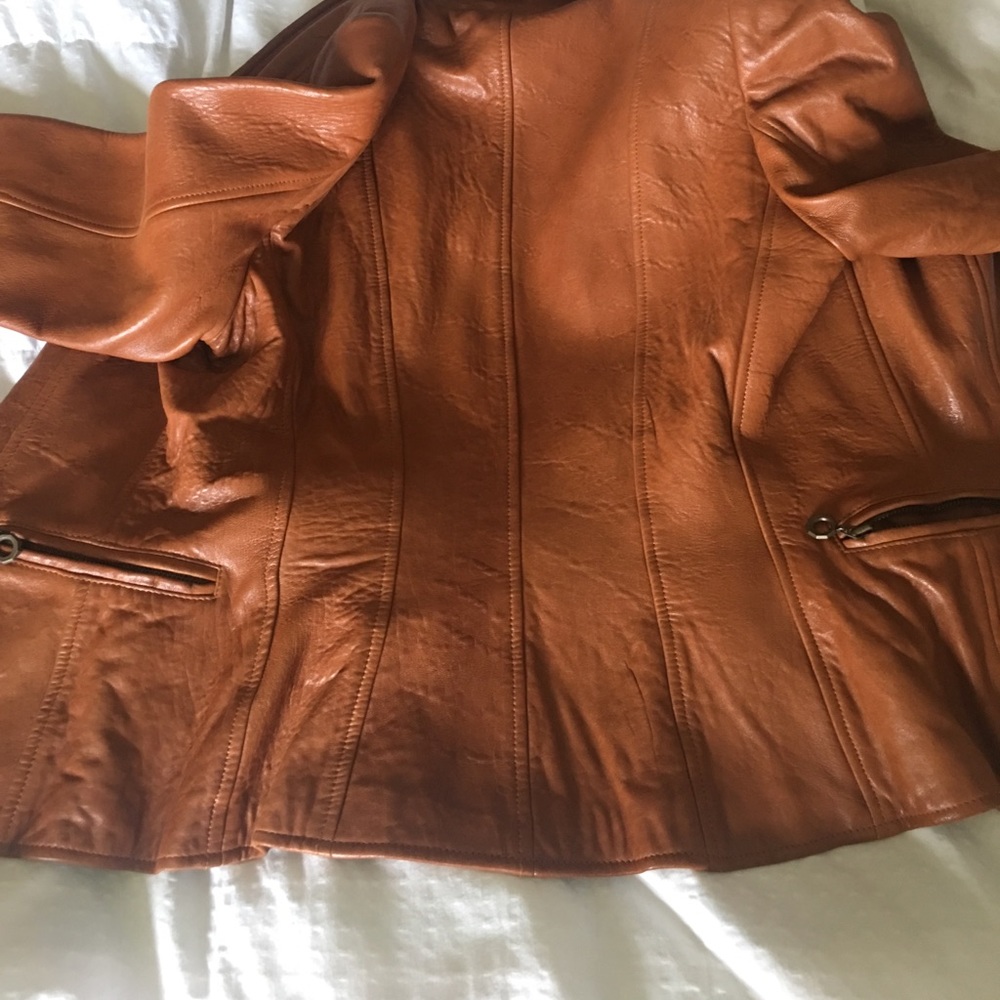 Leather jacket! - Picture 7 of 7