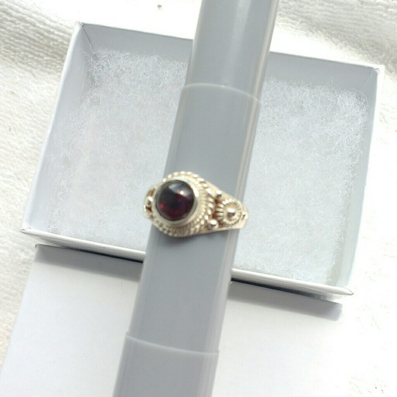 SOLD Sterling Silver Garnet Sun Moon Ring Stunning - Picture 4 of 7
