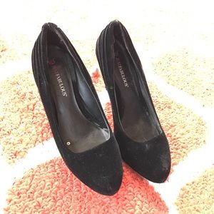 JustFab Women's heels size 7.