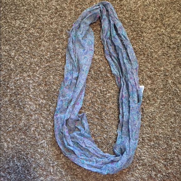 Infinity scarf - Picture 2 of 3