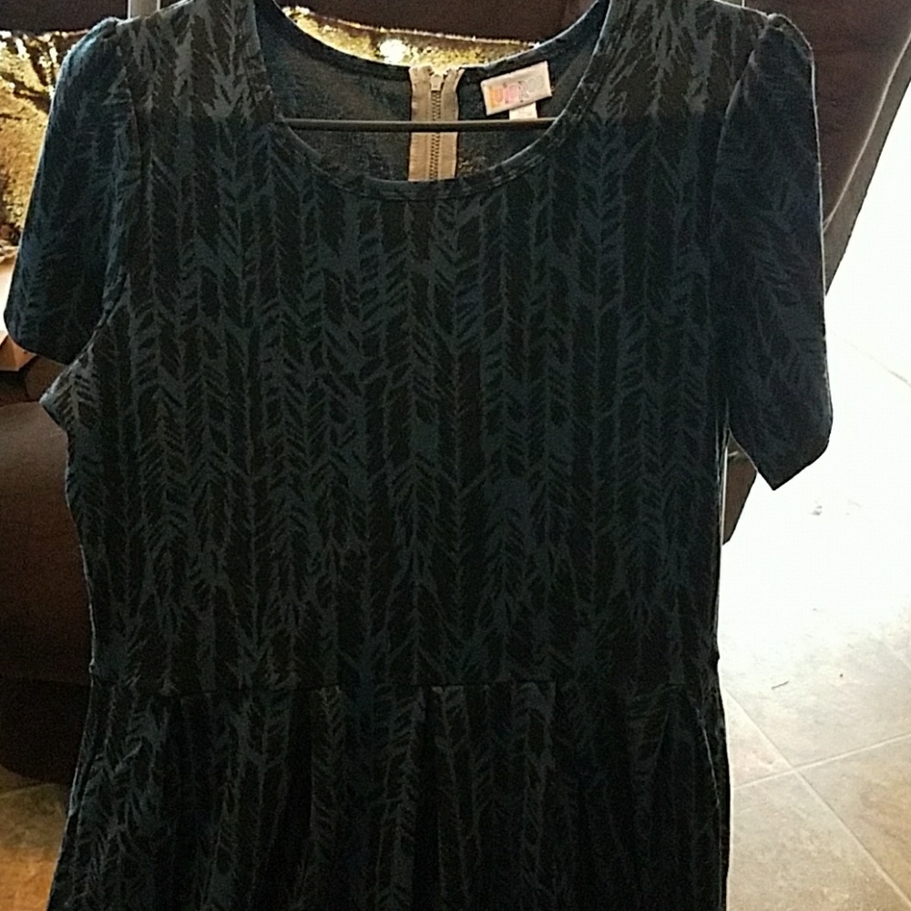 Lularoe xl Amelia arrows
