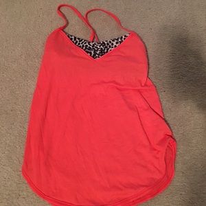 Lululemon top