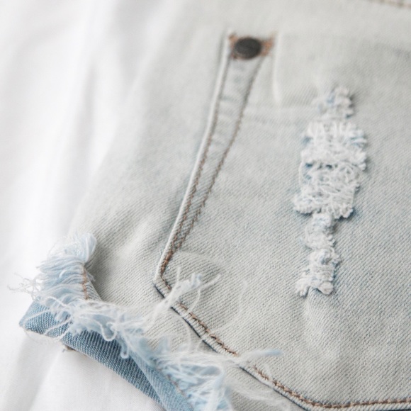 Amagansett Denim Shorts - Picture 5 of 7