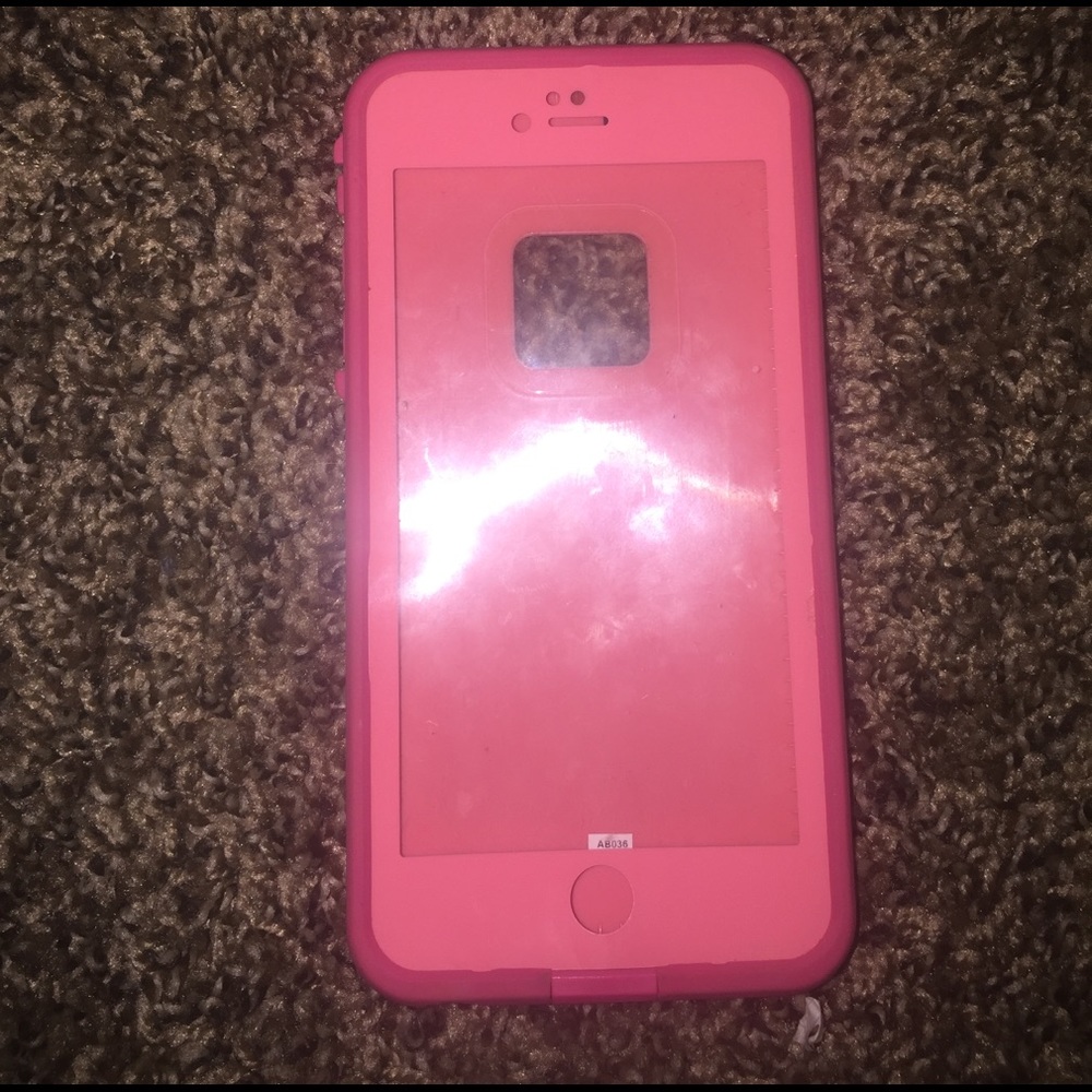 Selling because I upgraded to the iPhone 7 Plus