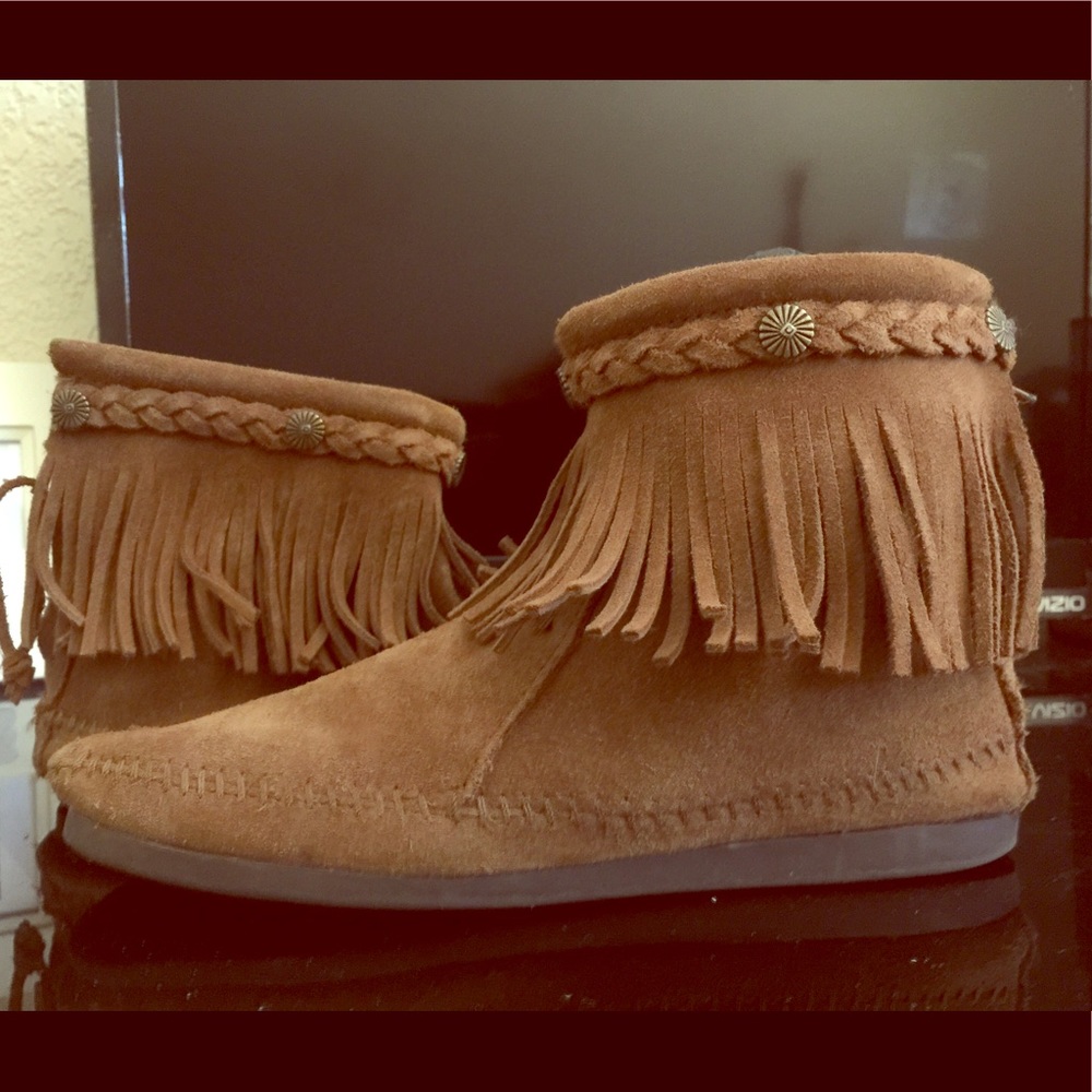 Fringe moccasin booties (women)