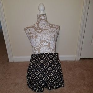 High waste patterned shorts