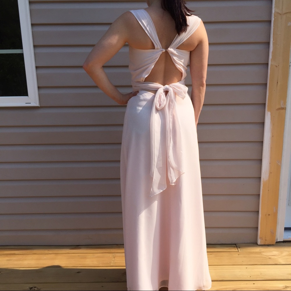 Lovely back 👀 pale pink formal dress SZ 0