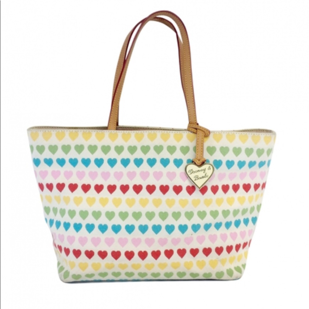 Dooney & Bourke medium size heart tote w/ divider