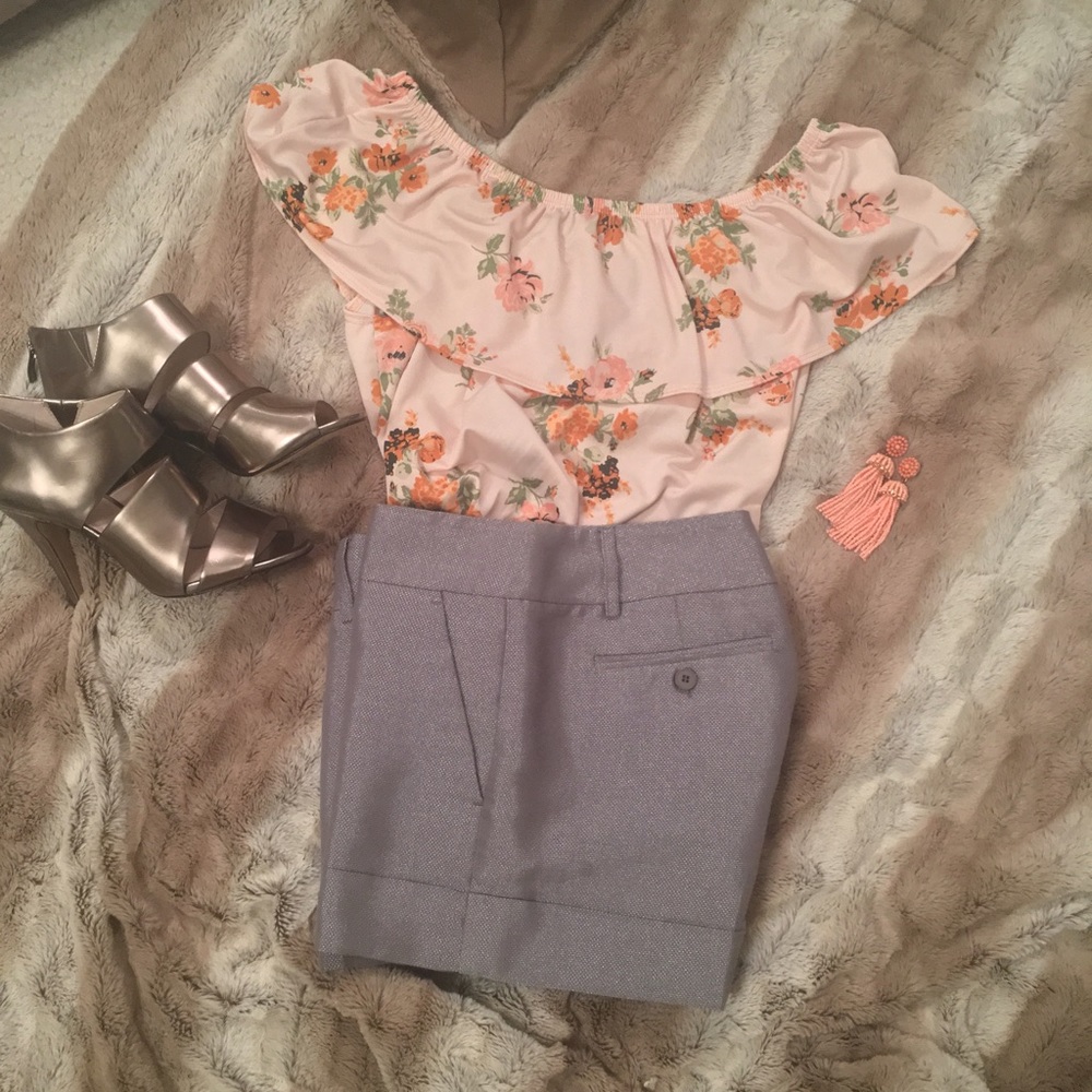 NY&COMPANY Metallic Gray Shorts Size0