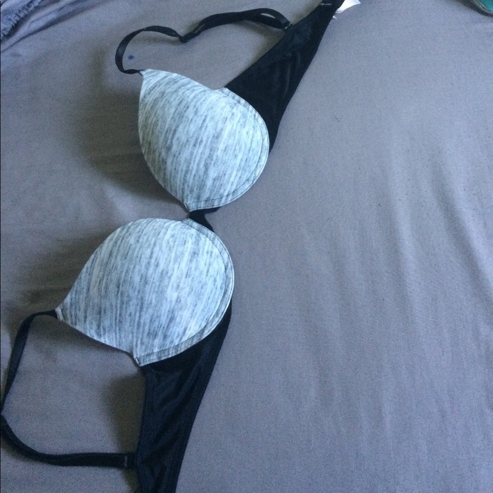 Victoria Secret PINK bra. Size 34C