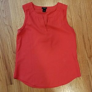 Ann Taylor sleeveless top red size xs