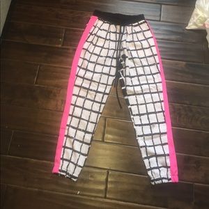 Trendy Silk joggers size small